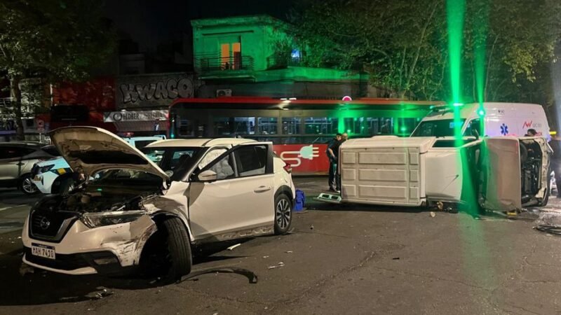 «Me encuentro en perfecto estado», afirmó Carolina Cosse tras violento choque en Montevideo